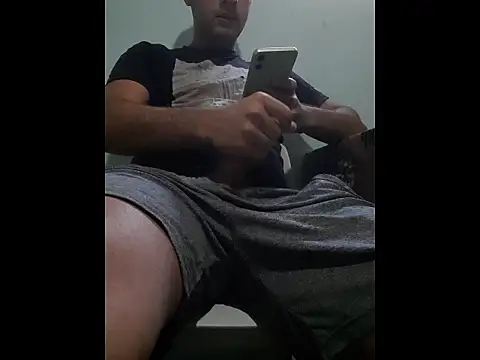 Snapshot of kevlif chatting on March 15, 2026, 7:42 pm kevlif online show from March 15, 2026, 7:42 pm