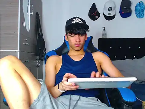 Lyam Russo online show from February 27, 2026, 8:53 pm