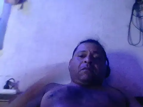 Snapshot of DesexedCooler chatting on June 19, 2026, 12:48 am DesexedCooler online show from June 19, 2026, 12:48 am
