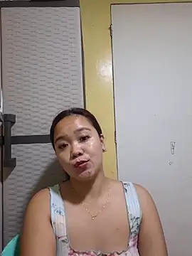 Snapshot of Polished_Princess chatting on March 8, 2026, 8:40 am Polished Princess online show from March 8, 2026, 8:40 am