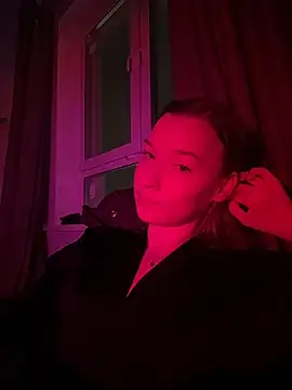 EmmaTurners online show from February 25, 2026, 5:55 pm