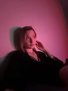 EmmaTurners online show from March 6, 2026, 6:37 pm