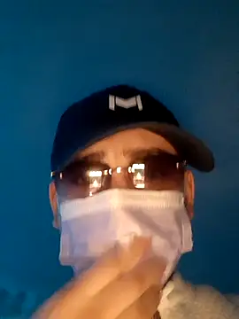 adonis22525 online show from March 19, 2026, 8:46 pm