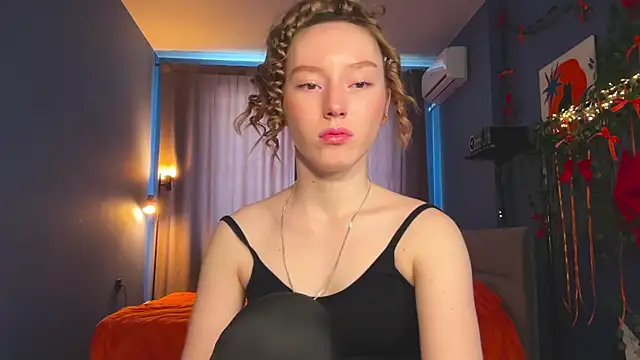 Anna Kare online show from April 2, 2026, 10:46 am