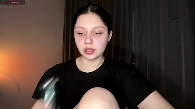 RaquelsHusband online show from March 3, 2026, 2:23 pm