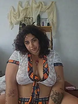 Deesse luna online show from April 28, 2026, 8:08 am