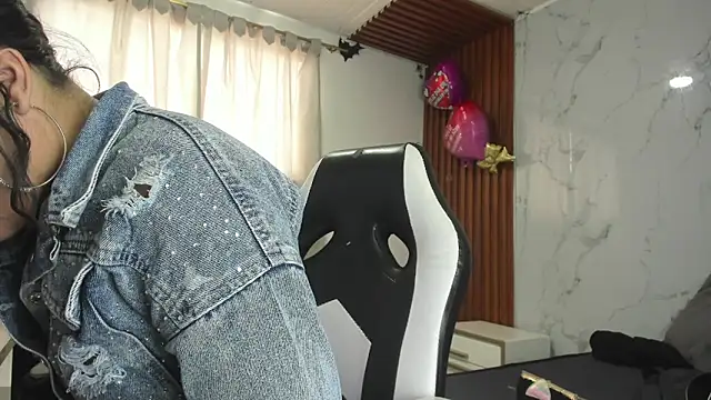 adhara  messY online show from April 18, 2026, 7:07 pm