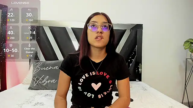 Snapshot of Mia_Iron chatting on May 20, 2026, 1:39 pm Mia Iron online show from May 20, 2026, 1:39 pm
