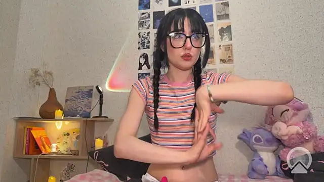 alicelanei online show from April 2, 2026, 12:08 am