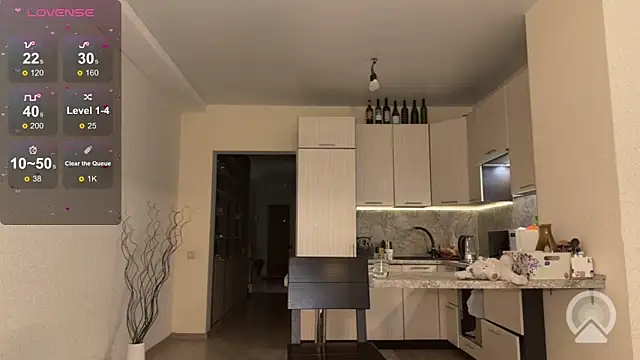 alicelanei online show from April 18, 2026, 7:58 pm