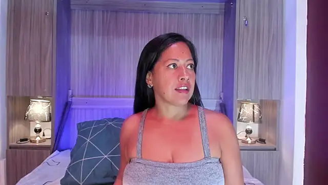 AllieBennet online show from April 19, 2026, 12:04 pm