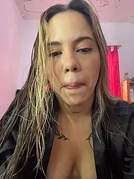 estefasinclair online show from February 25, 2026, 7:34 pm