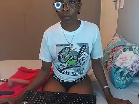 ChocoSlenderXXX online show from February 26, 2026, 6:18 pm