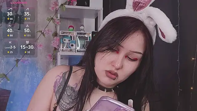 ThoraHaring online show from April 21, 2026, 4:41 am