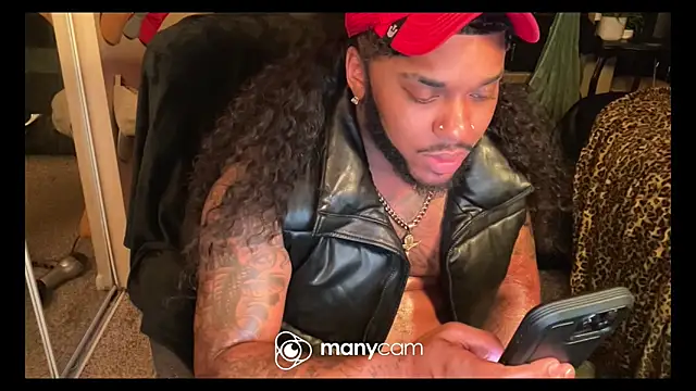 Snapshot of nikolovetm chatting on July 13, 2026, 4:04 am nikolovetm online show from July 13, 2026, 4:04 am