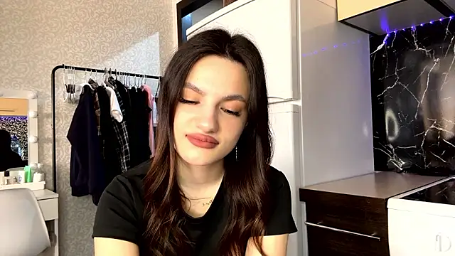 Kosandra k online show from March 30, 2026, 7:53 am