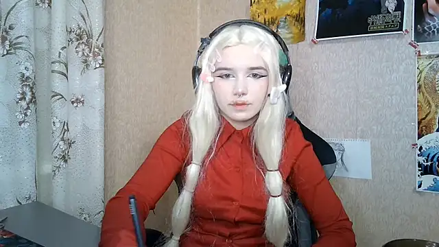 Snapshot of MilaTyan chatting on April 23, 2026, 5:04 pm MilaTyan online show from April 23, 2026, 5:04 pm