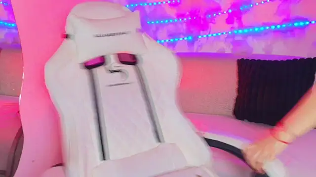 Niicky Sweet online show from March 7, 2026, 12:13 pm