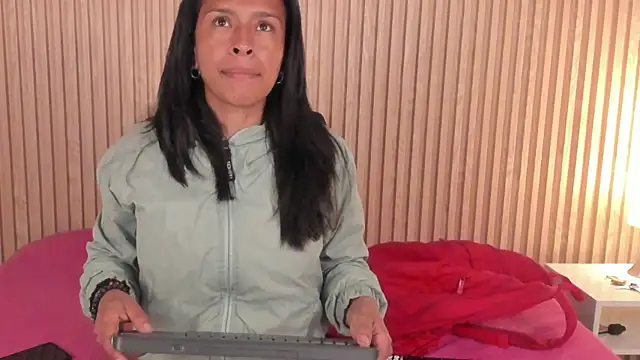 Snapshot of samantha_duart3 chatting on July 23, 2026, 11:41 am samantha duart3 online show from July 23, 2026, 11:41 am