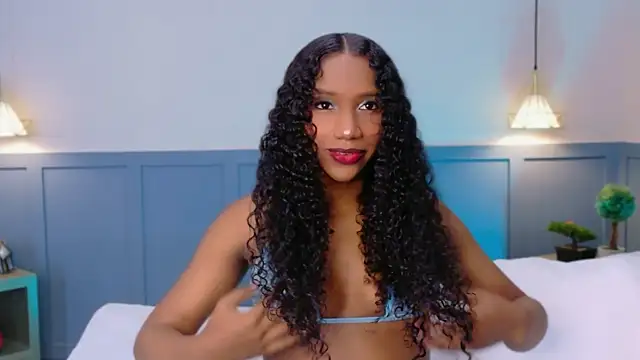 Chloe-Rose- online show from April 19, 2026, 4:45 am