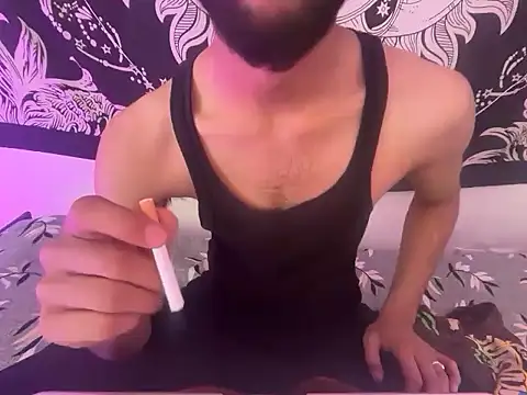 Snapshot of Robyne_xx chatting on March 11, 2026, 9:37 am Robyne xx online show from March 11, 2026, 9:37 am