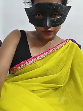 Cute-aryaa online show from June 4, 2026, 4:35 pm