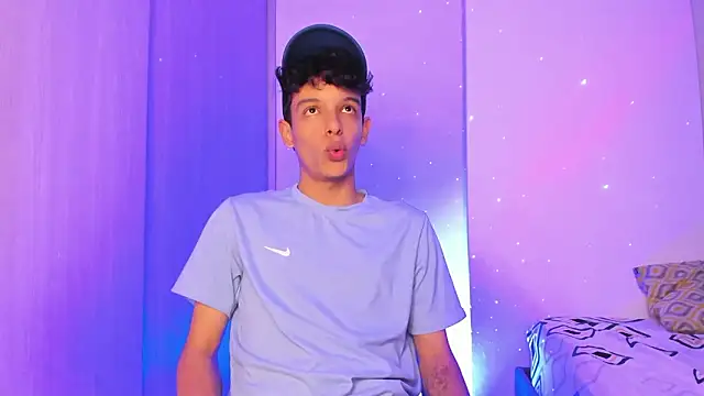 Maxfrost1 online show from February 28, 2026, 12:55 am