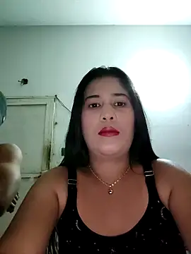 luna29 online show from April 17, 2026, 12:46 am