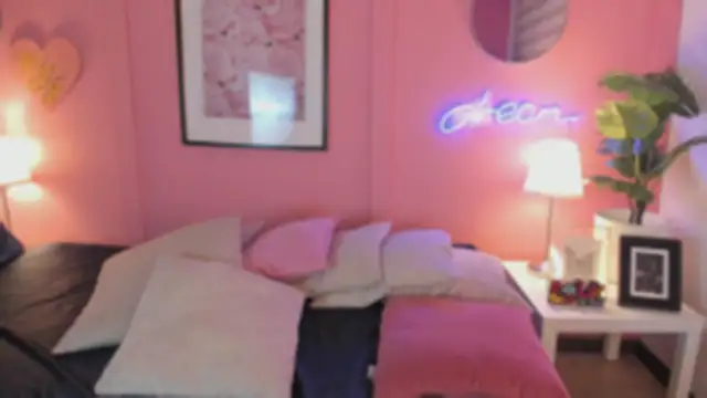 Snapshot of Lummii_ chatting on July 14, 2026, 6:13 pm Lummii online show from July 14, 2026, 6:13 pm