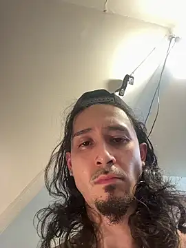 DraggingFirenze online show from March 30, 2026, 4:24 am