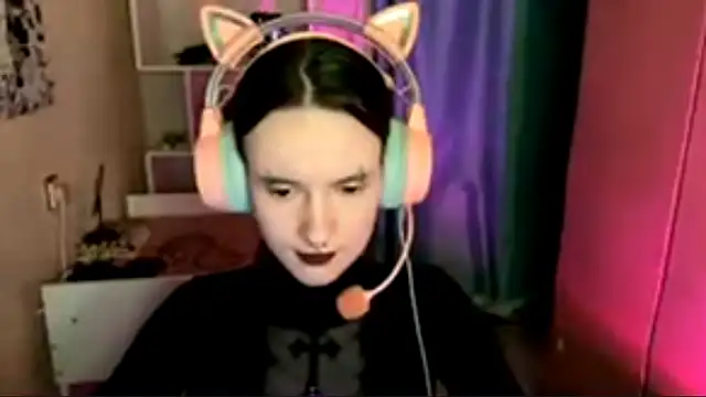 Snapshot of MabelDefina chatting on May 27, 2026, 5:04 am MabelDefina online show from May 27, 2026, 5:04 am