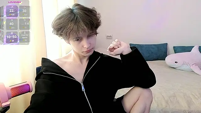 Snapshot of _LukaHayes_ chatting on February 21, 2026, 11:00 am LukaHayes online show from February 21, 2026, 11:00 am