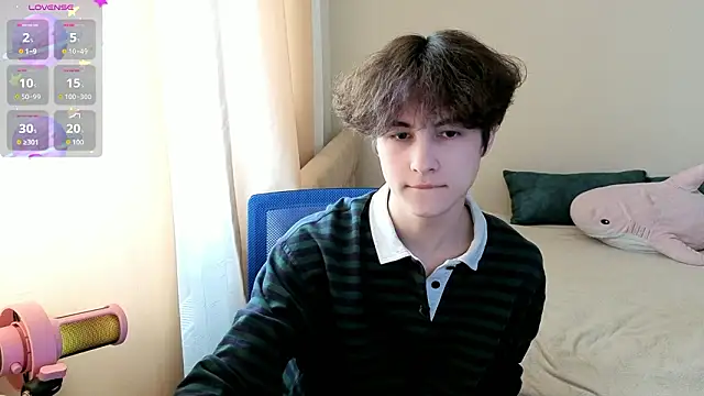 Snapshot of _LukaHayes_ chatting on March 3, 2026, 12:00 pm LukaHayes online show from March 3, 2026, 12:00 pm