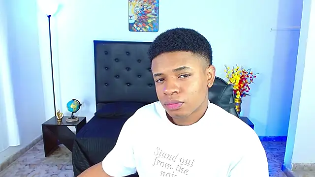 liiam3 online show from April 18, 2026, 8:53 pm