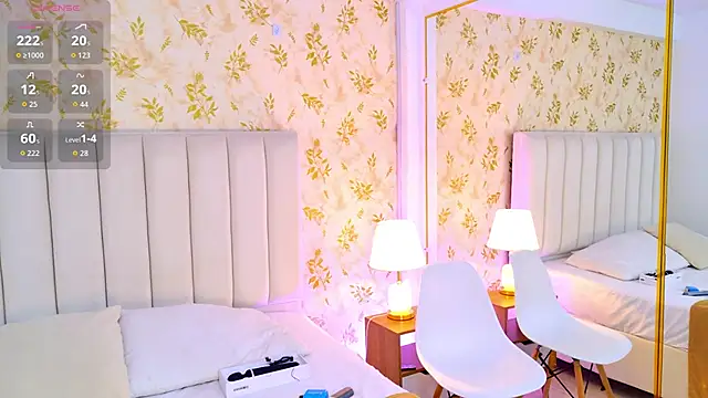 Khloe Moon online show from April 21, 2026, 12:11 pm