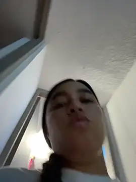 I Samanthaa online show from April 21, 2026, 1:42 am