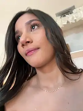 AlessiaVallmont online show from March 9, 2026, 7:29 pm