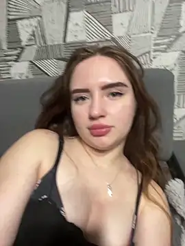 Snapshot of SofaLav chatting on March 4, 2026, 5:41 pm SofaLav online show from March 4, 2026, 5:41 pm