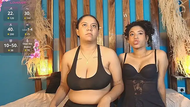 DinokoAndKimcyci online show from April 8, 2026, 1:33 pm