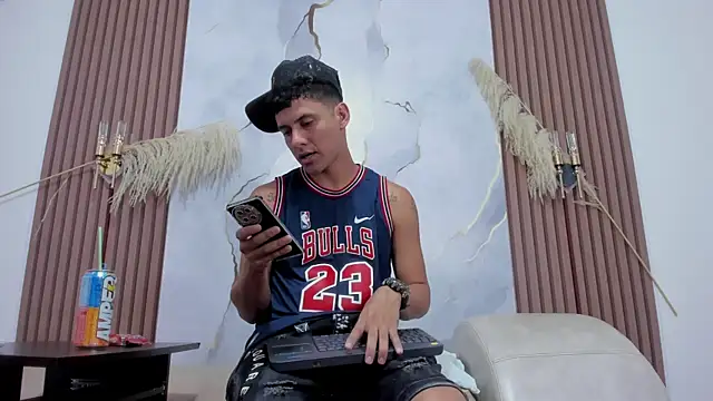 Snapshot of STEVEN_OS chatting on July 16, 2026, 7:31 pm STEVEN OS online show from July 16, 2026, 7:31 pm