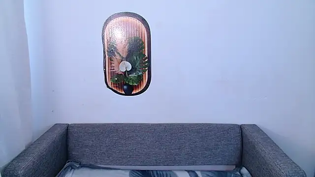 Snapshot of miay_here_ chatting on June 2, 2026, 8:27 am miay here online show from June 2, 2026, 8:27 am