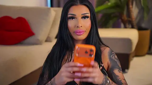 YanaSultana online show from April 22, 2026, 9:01 am