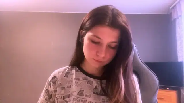 LunnaBliss online show from March 16, 2026, 3:27 pm