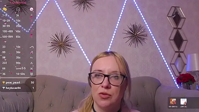 MaddyVelvet online show from April 1, 2026, 4:24 am