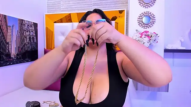  Rachel- online show from April 8, 2026, 7:47 pm