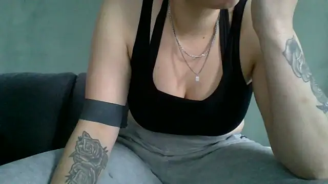 Geileboef28 online show from April 20, 2026, 3:37 pm