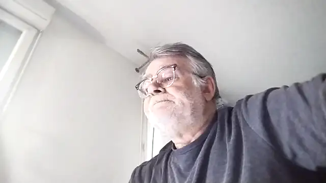 Vieux pervert online show from March 5, 2026, 6:31 am