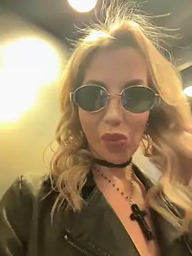 LisaMurr online show from March 20, 2026, 10:09 am