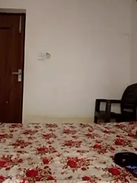 cute girl 29 online show from April 23, 2026, 6:21 pm