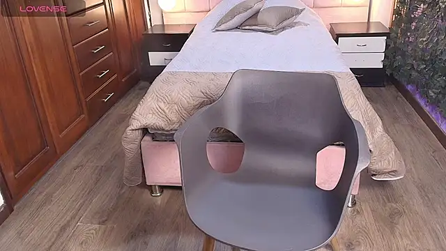 MoriahStorm online show from June 4, 2026, 1:06 pm